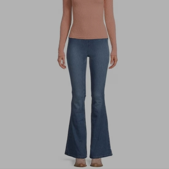 We the Free Flared Leg Mid Rise Pull-On Stretch Jeans Size 29 - Picture 3 of 16